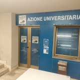 Azione Universitaria � Sul fronte politico opposto a Udu-Link si pone Azione Universitaria, fondata nel 1996 ed attualmente espressione del partito politico Fratelli d�Italia. Il gruppo ha raccolto il testimone di una storica realt� dell�associazionismo giovanile di Destra: il Fuan